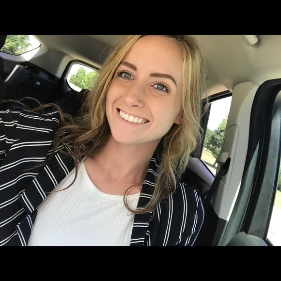 Meet your Posher, A - Picture 2 of 2